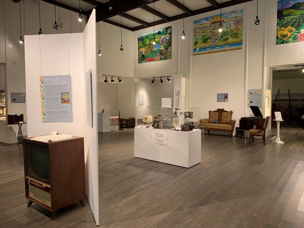 Gadgets Galore Exhibit