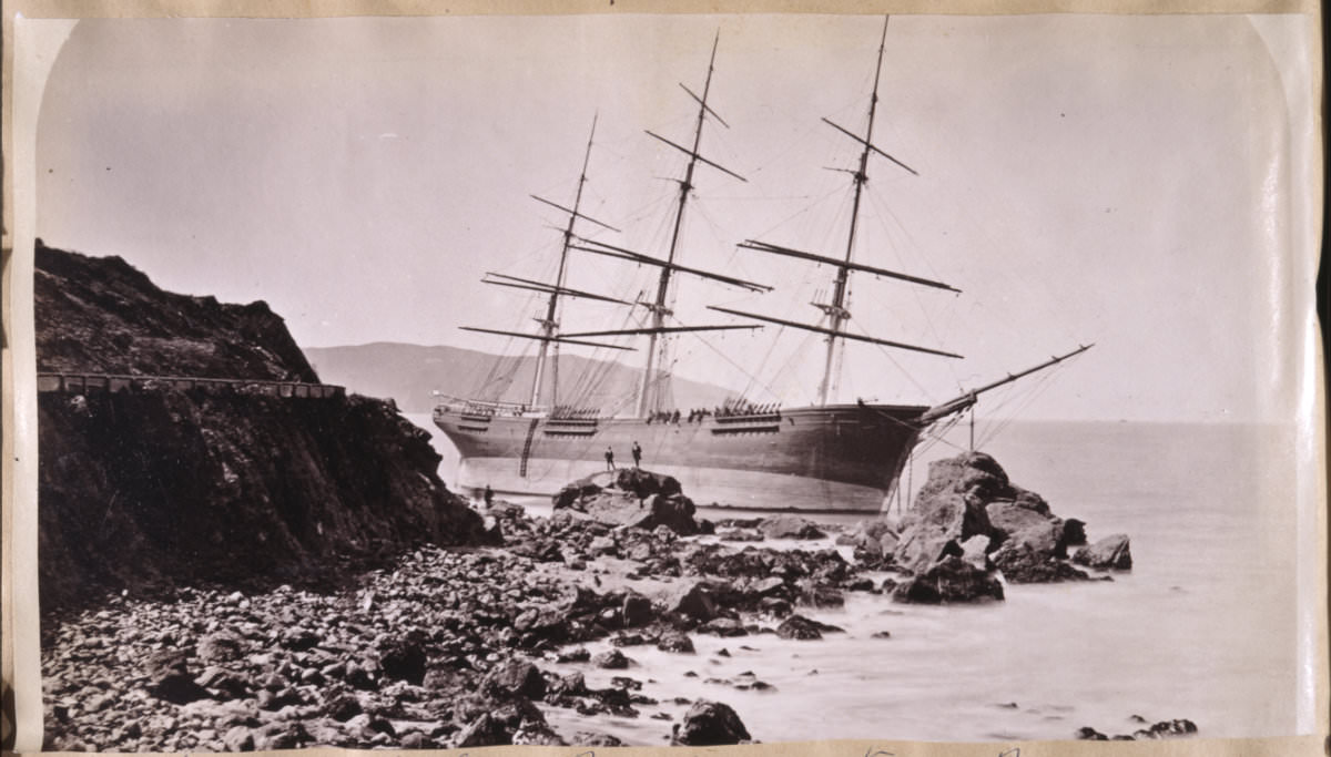 Wreck of the Ship Paul Jones, Fort Point. Courtesy of the Society of California Pioneers.